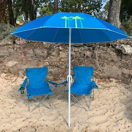 One Bedroom Apartment 1 Minute Walk To West Coast Beach! Saint James Exterior photo
